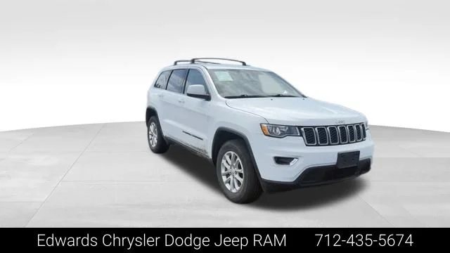 Used 2022 White Jeep Laredo E image 1