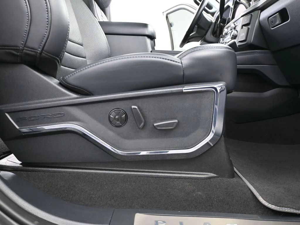 2025 Ford F-250 Super Duty Platinum - Photo 42