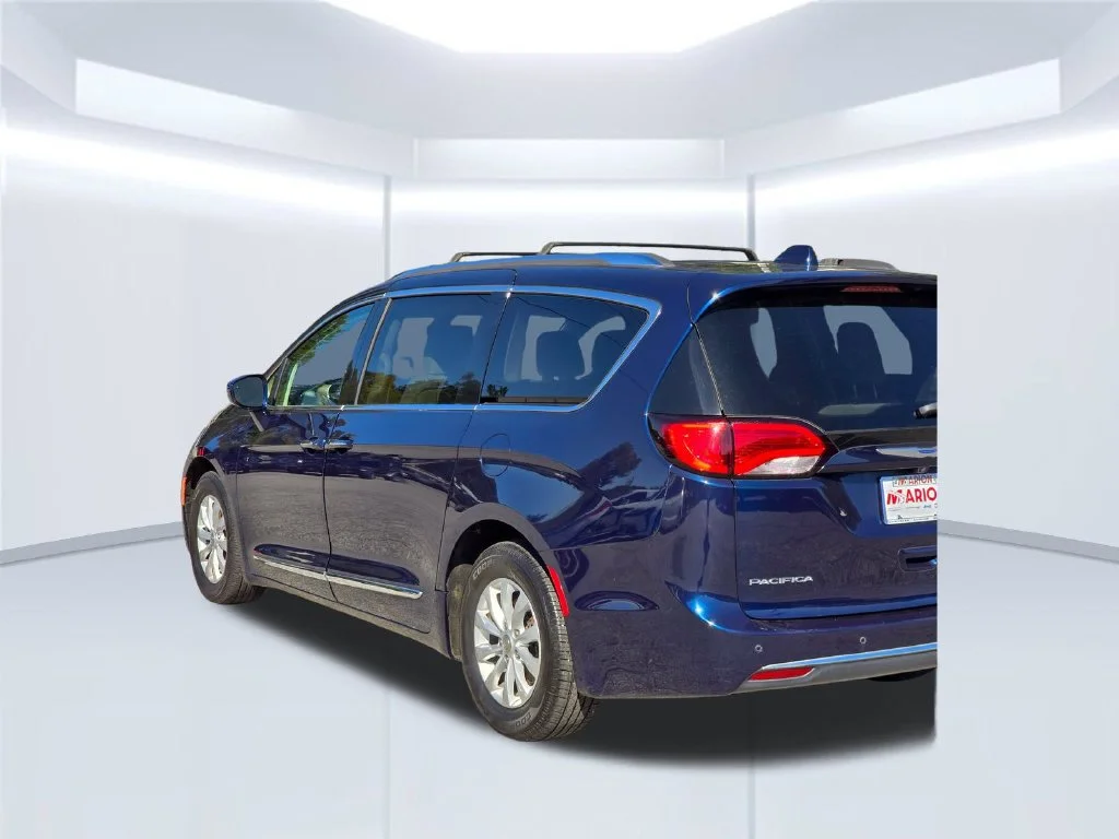 Used 2018 Blue Chrysler Touring L Plus image 51