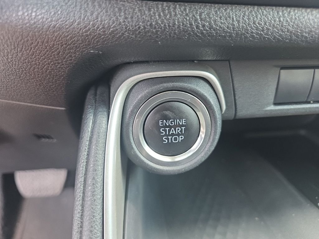 Used 2025 Silver Toyota XLE image 25