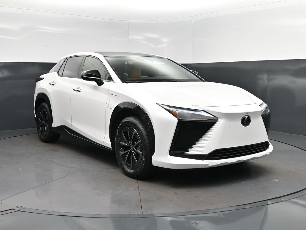 New 2026 Oxygen White Lexus  350e PREMIUM image 9