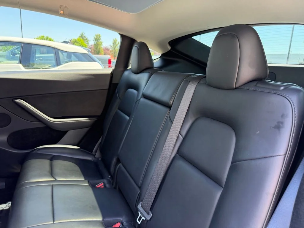 Used 2023 Midnight Silver Metallic Tesla Long Range image 29