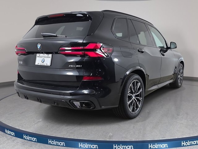 Certified Used 2026 Black Sapphire Metallic BMW xDrive40i image 5