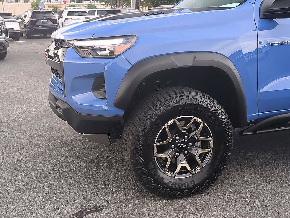 Used 2026 Reef Blue Metallic Chevrolet 4WD ZR2 image 10