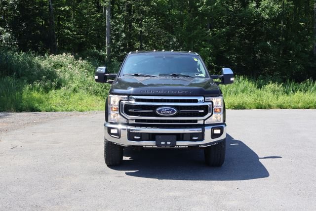 Used 2020 Black Metallic Ford Lariat image 9