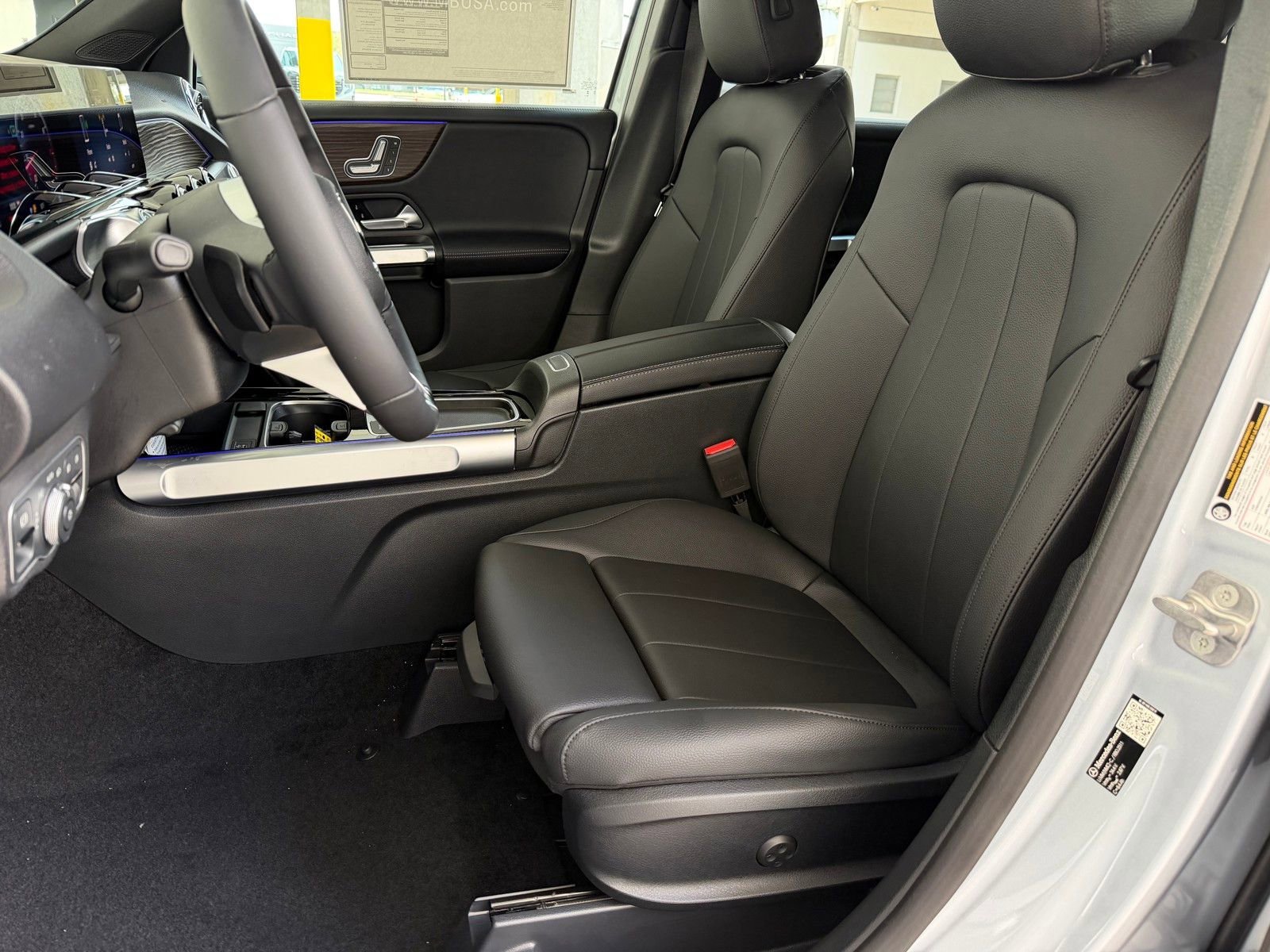 New 2026 Cirrus Silver Metallic Mercedes-Benz GLB 250 image 34