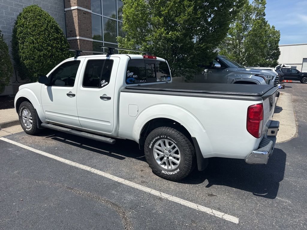 Used 2016 White Nissan SV image 3