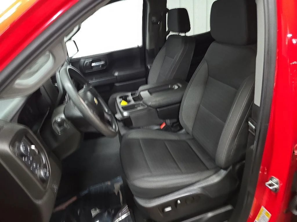Used 2023 Red Chevrolet Custom image 29