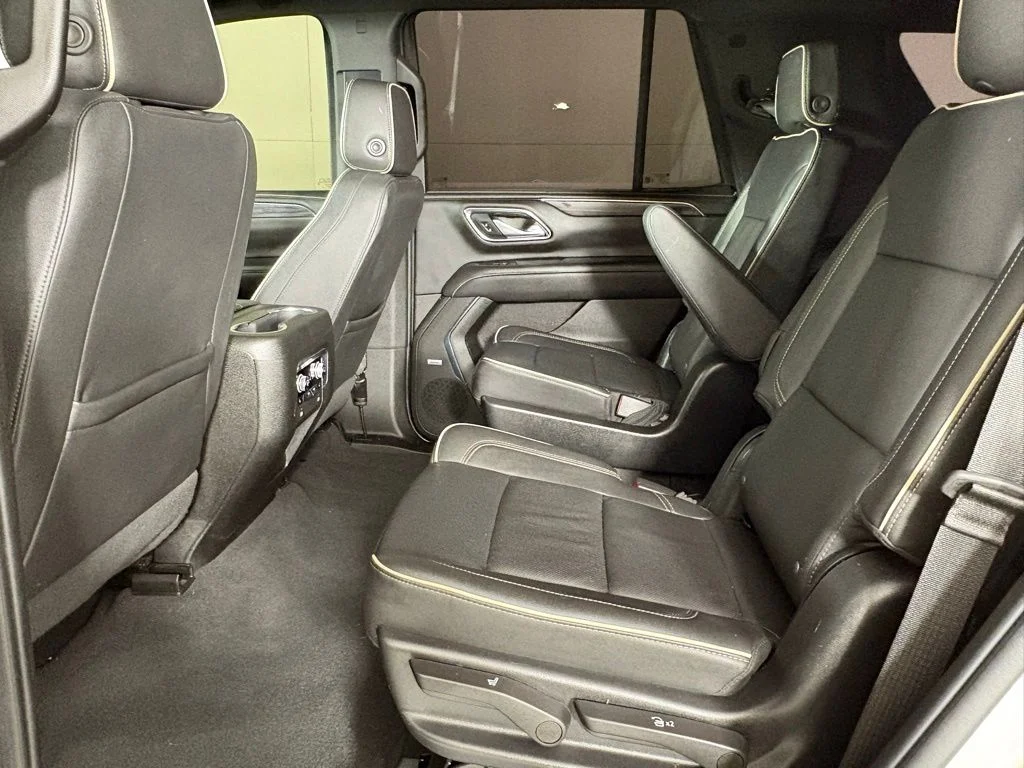 Used 2022 Beige GMC SLT image 45