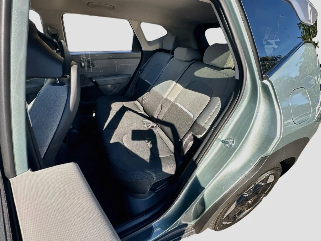 New 2027 Iceberg Green Kia S image 22