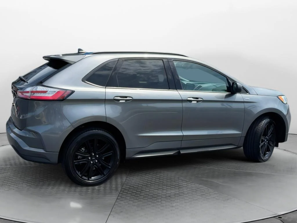 Used 2024 Gray Ford ST-Line image 1