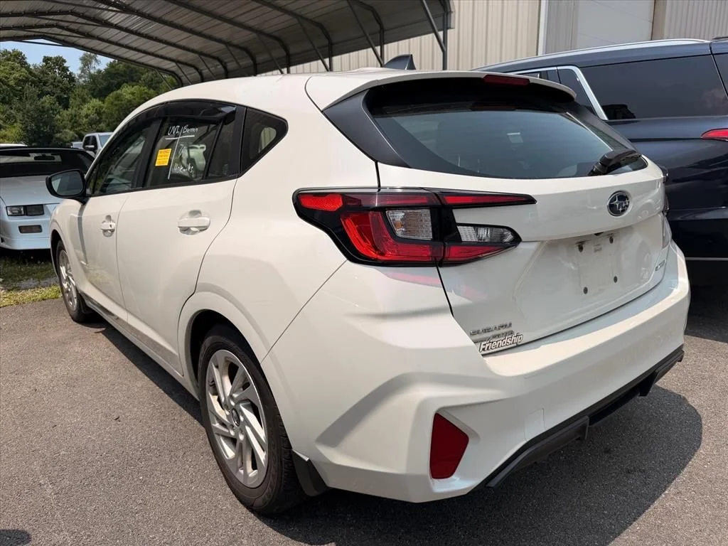 Used 2024 White Subaru Base image 7