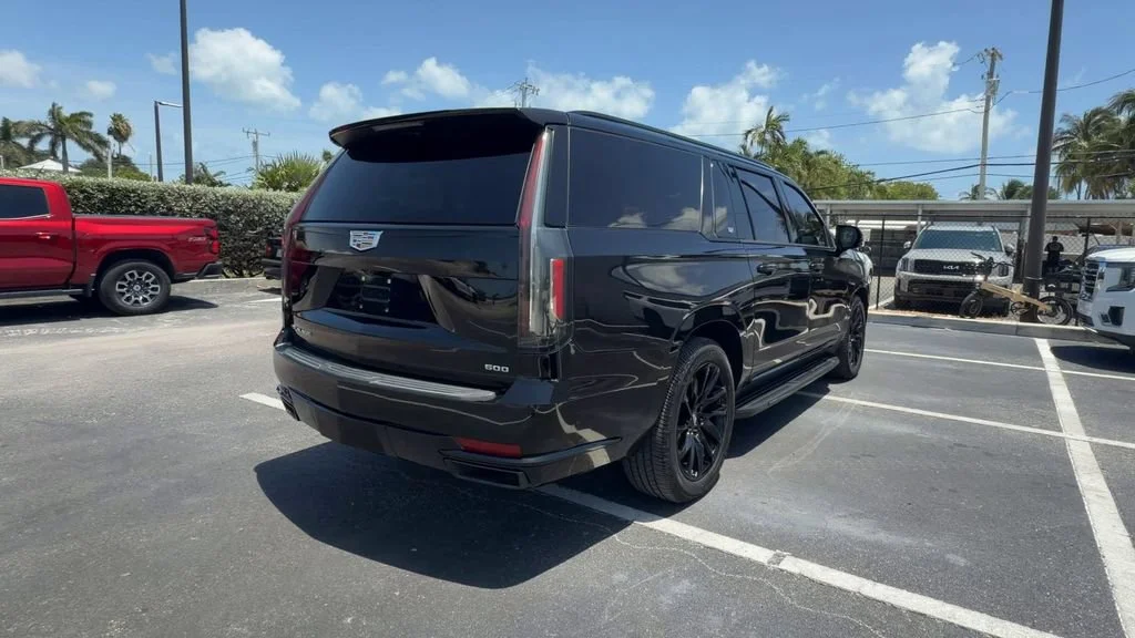 Used 2021 BLACK RAVEN Cadillac Sport Platinum image 9