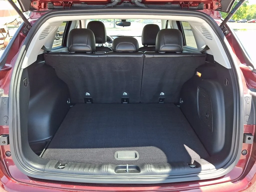 Used 2021 Velvet Red Pearlcoat Jeep Altitude image 31