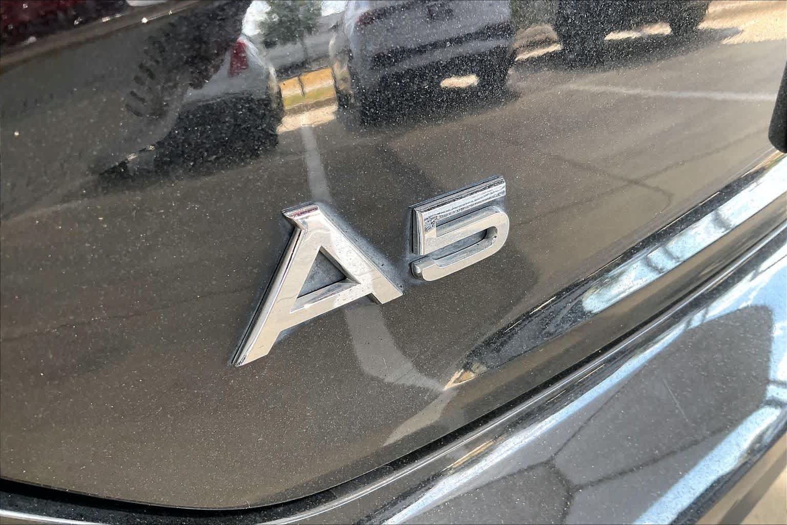 Used 2018 Mythos Black Metallic Audi Premium Plus image 31