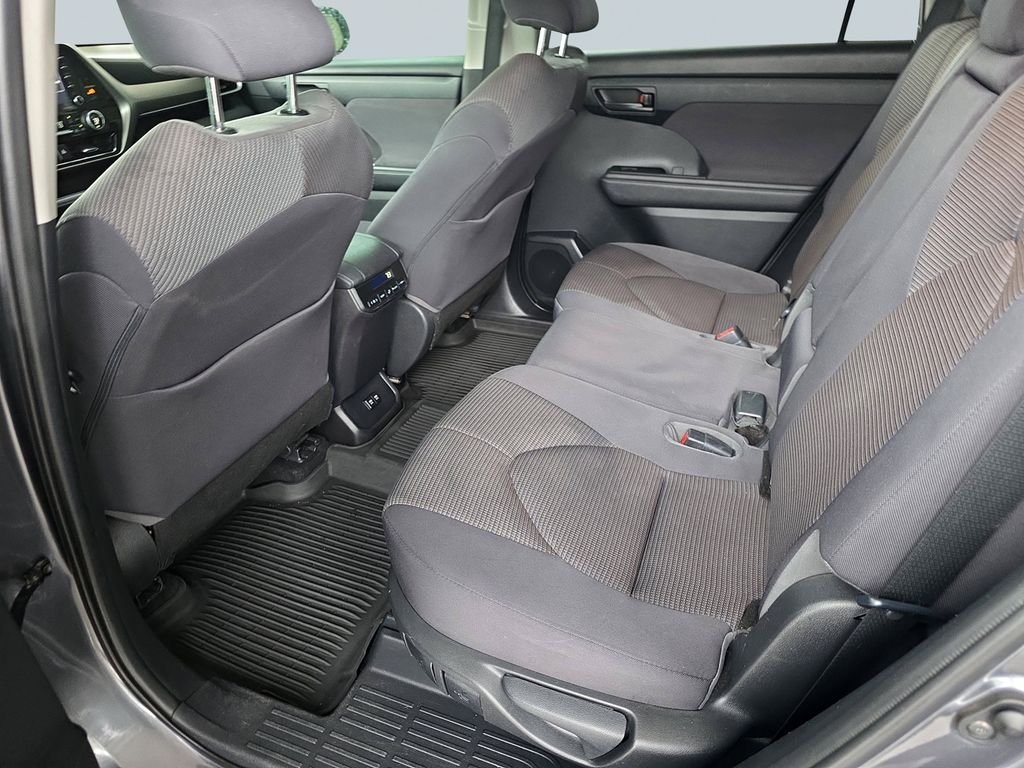 2020 Toyota Highlander L - Photo 29