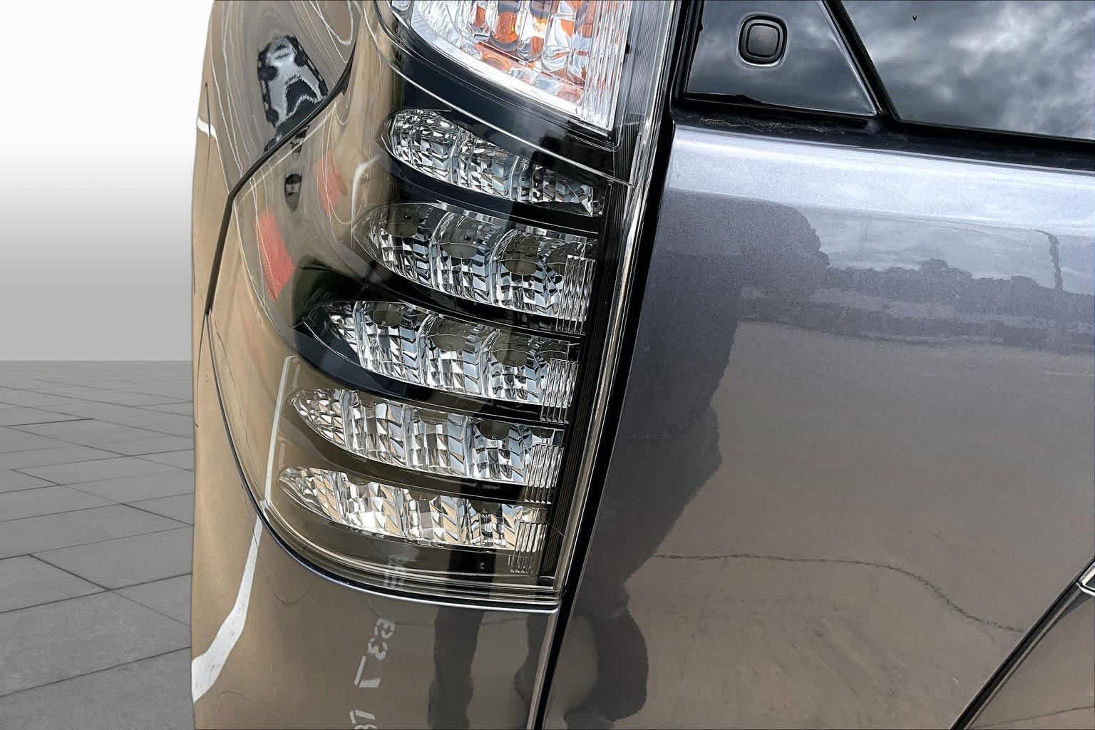 Used 2023 Nebula Gray Pearl Lexus Premium image 29