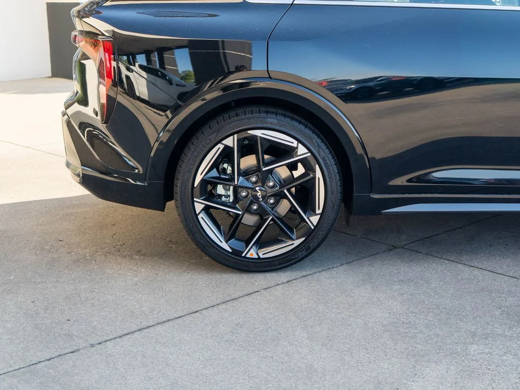 New 2026 Aurora Black Pearl Kia GT-Line image 34