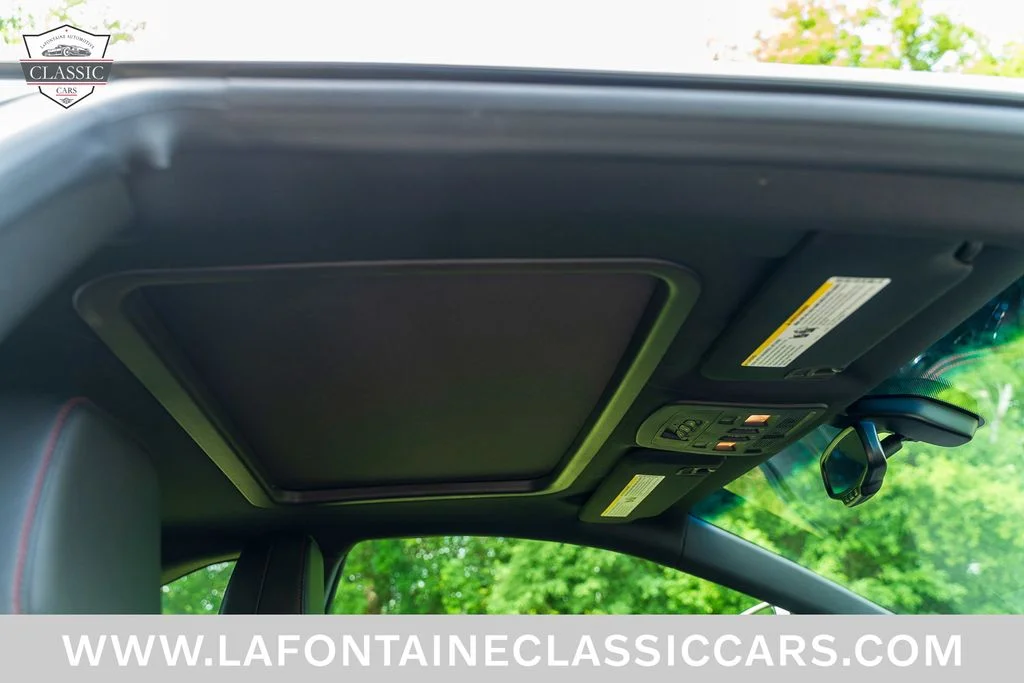 Used 2015 White Cadillac Base image 79