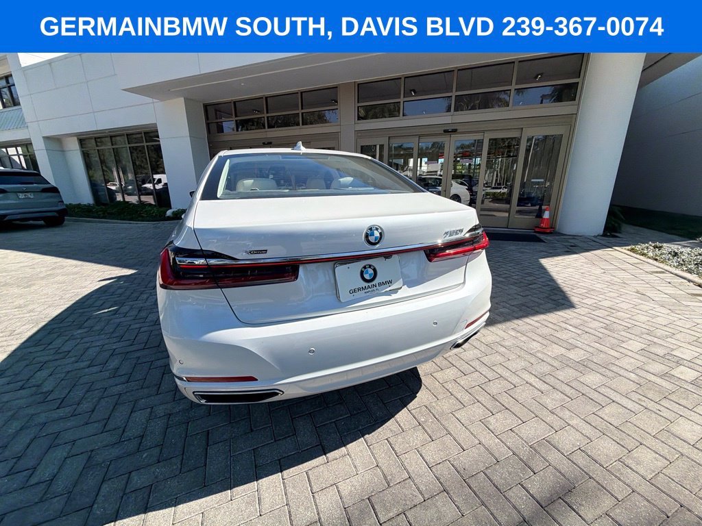 Used 2022 Mineral White Metallic BMW 750i xDrive image 10