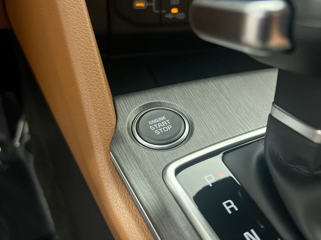New 2026 Wolf Gray Kia X-Line image 23