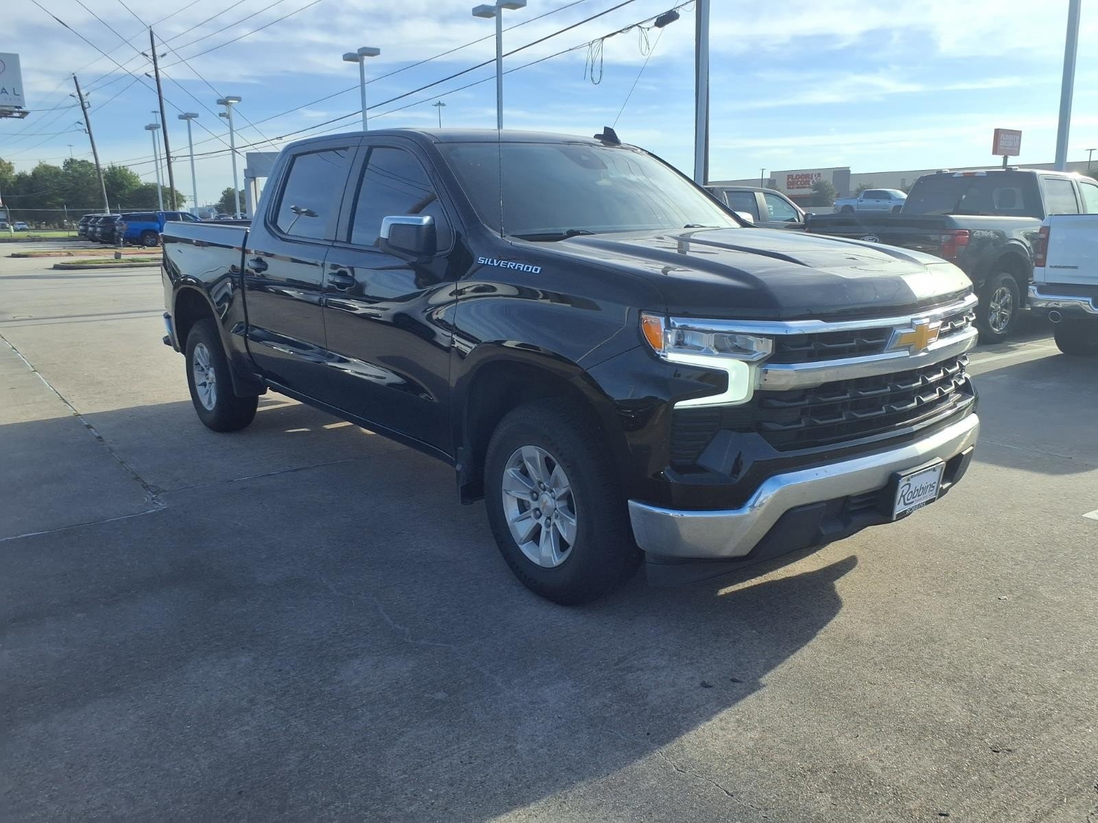 2025 Chevrolet Silverado 1500 photo 3 of 25