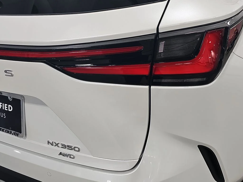 Used 2025 White Lexus 350 Premium image 35