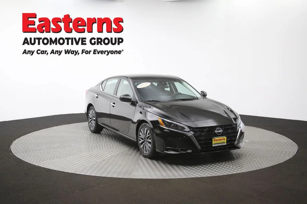 Used 2023 Black Nissan 2.5 SV image 50