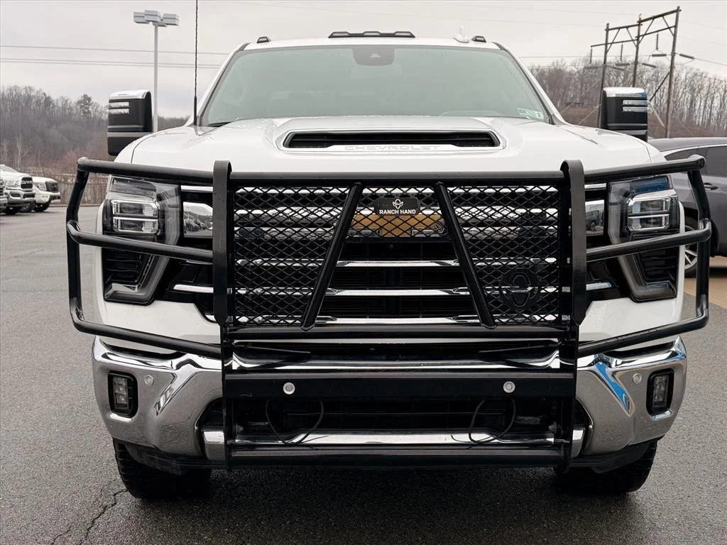Used 2024 Summit White Chevrolet LTZ image 8