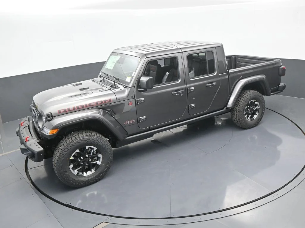 New 2026 Granite Crystal Metallic Clear-Coat Exterior Paint Jeep Rubicon X image 45
