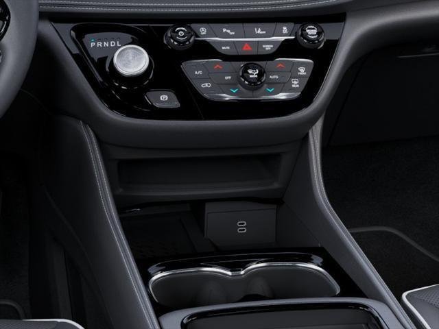 New 2027 Diamond Black Crystal Pearl-Coat Exterior Paint Chrysler Limited image 102