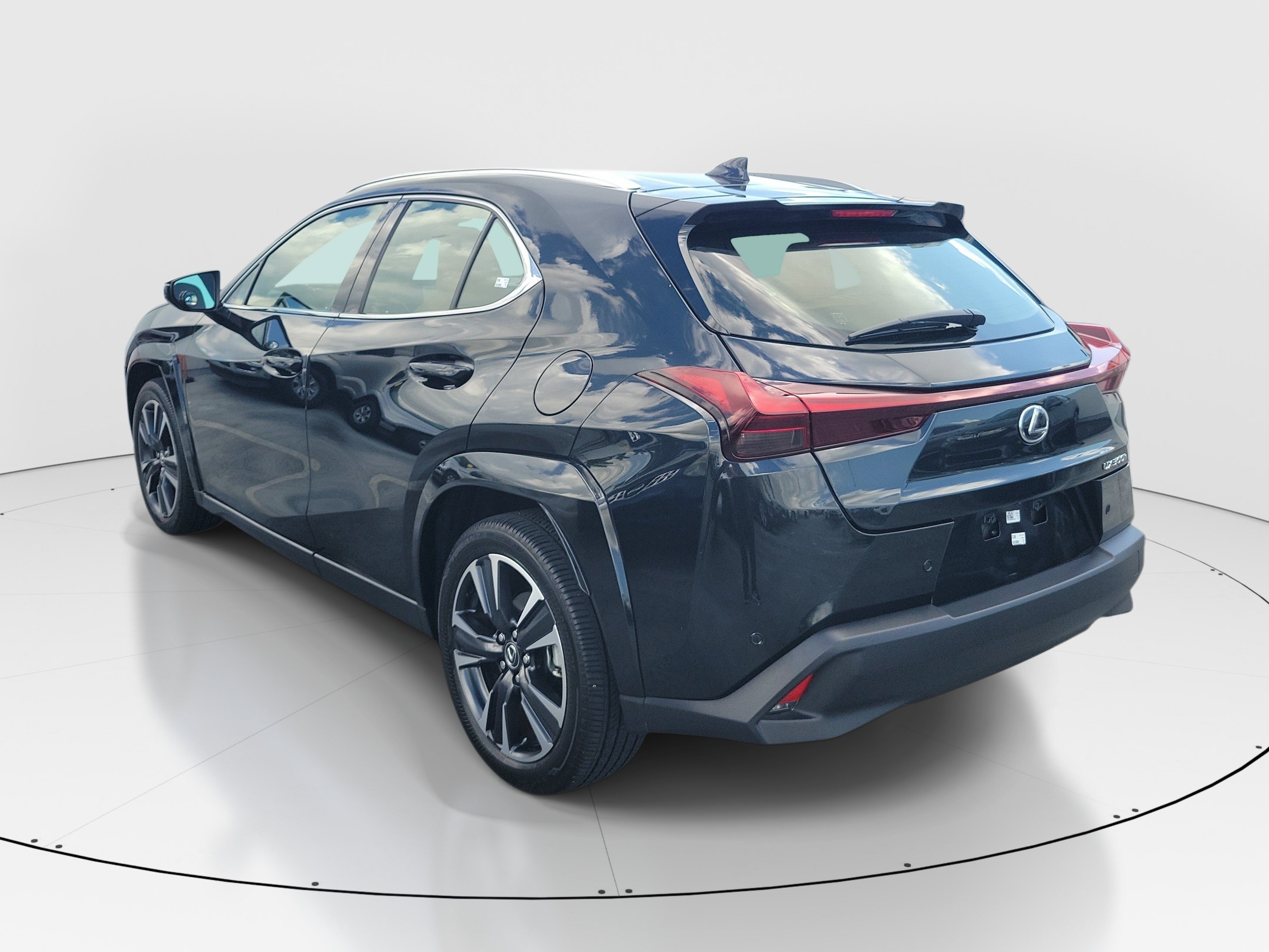 Used 2025 Caviar Lexus UX 300h Premium image 4