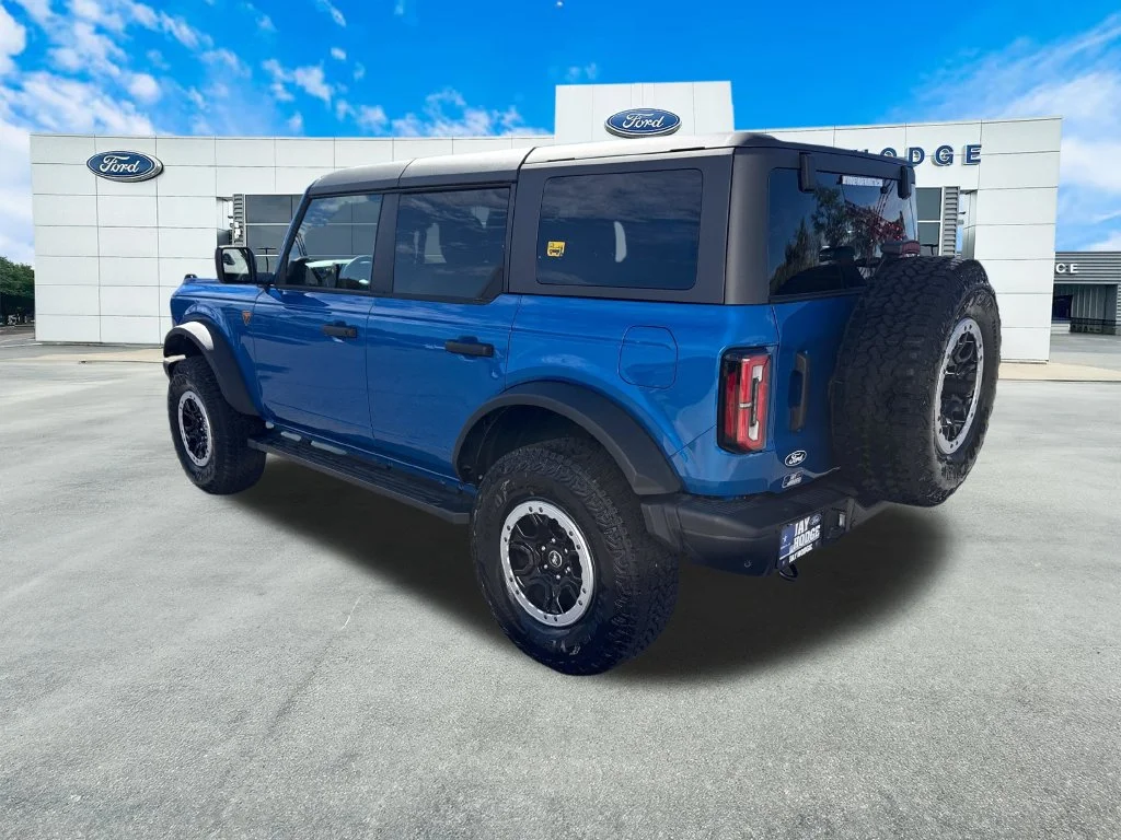 New 2026 Velocity Blue Metallic Ford Badlands® image 4