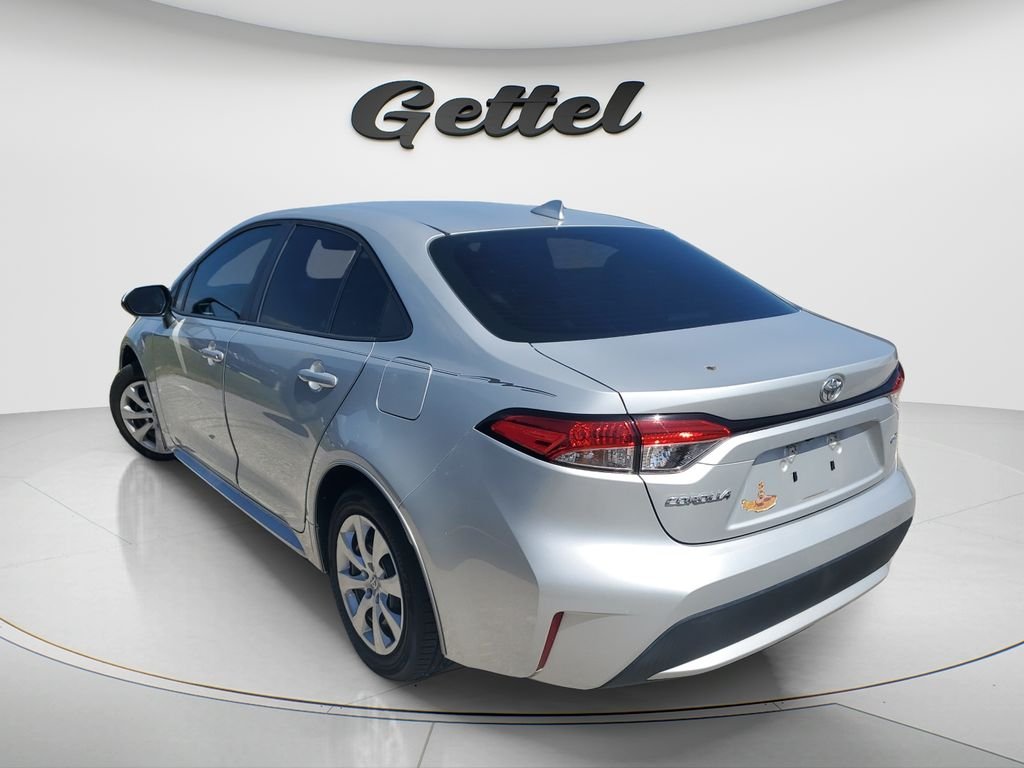 Used 2021 Silver Toyota LE image 5