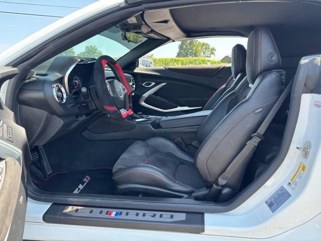 2023 Chevrolet Camaro ZL1 - Photo 14