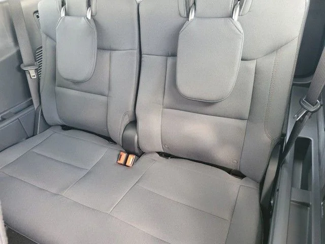 Used 2026 Vapor Blue Ford Active image 9