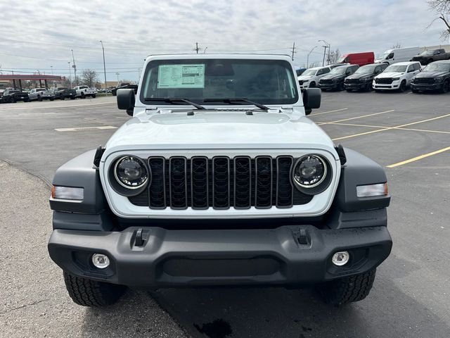 New 2026 Bright White Clear-Coat Exterior Paint Jeep Sport S image 3