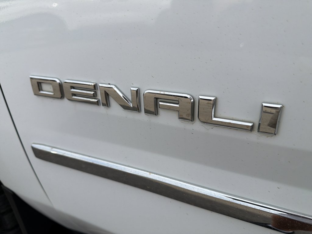Used 2019 SUMMIT WHITE GMC Denali image 8