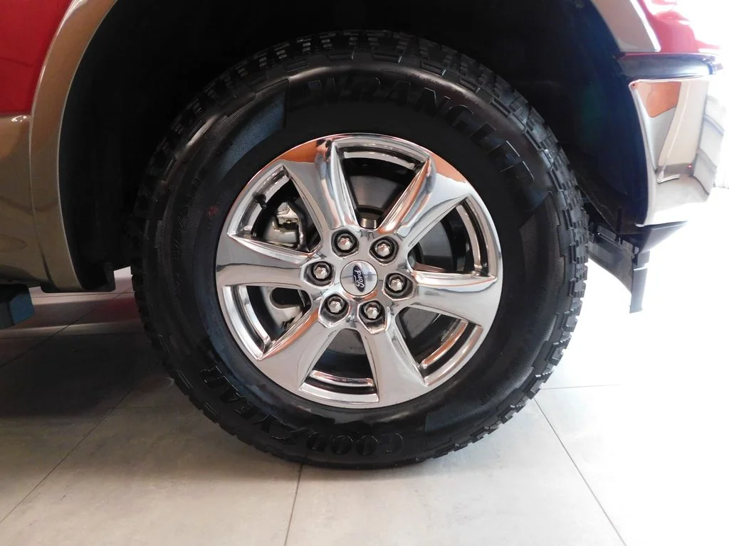 Certified Used 2019 Ruby Red Metallic Tinted Clearcoat Ford Lariat image 9