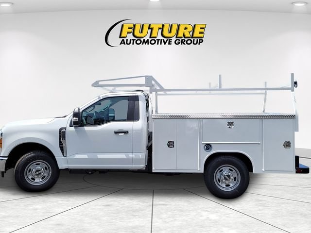 New 2026 Oxford White Ford F-250® XL image 32