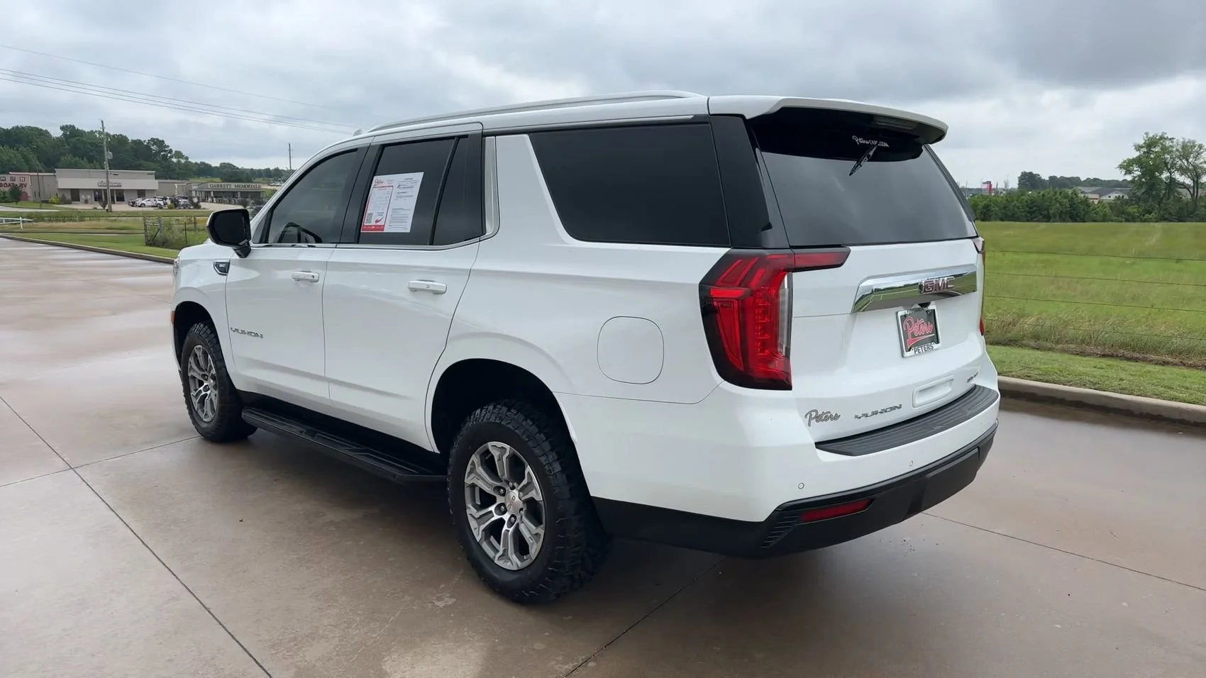 Used 2021 Summit White GMC SLE image 5