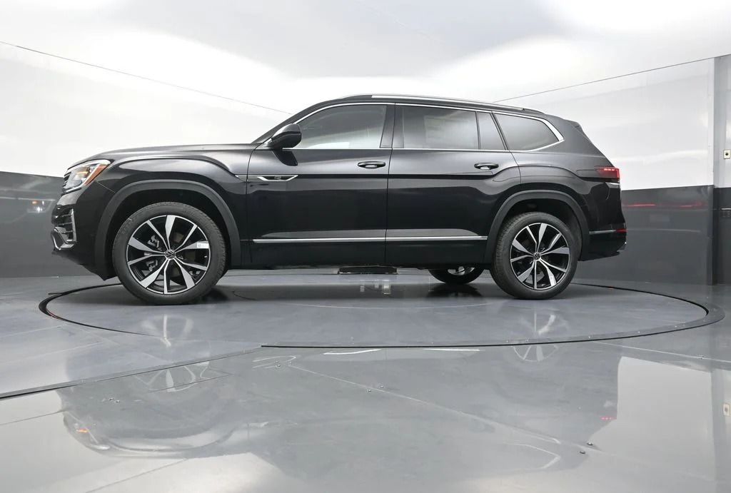New 2026  Volkswagen 2.0T SEL Premium R-Line image 24