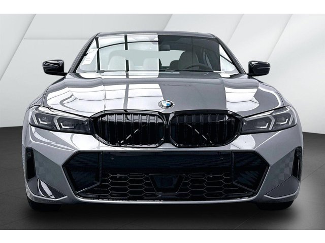 New 2026 Skyscraper Grey Metallic BMW 330i xDrive image 2