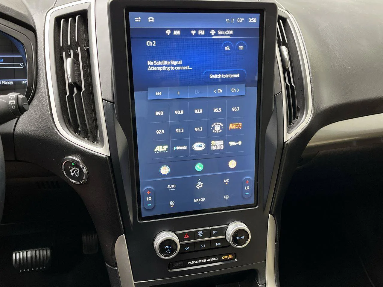 Used 2023 Blue Ford SE image 14