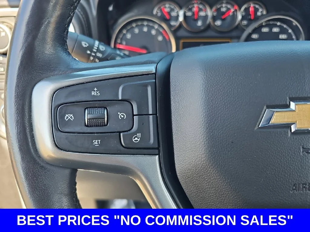 Used 2019 White Chevrolet LT image 16