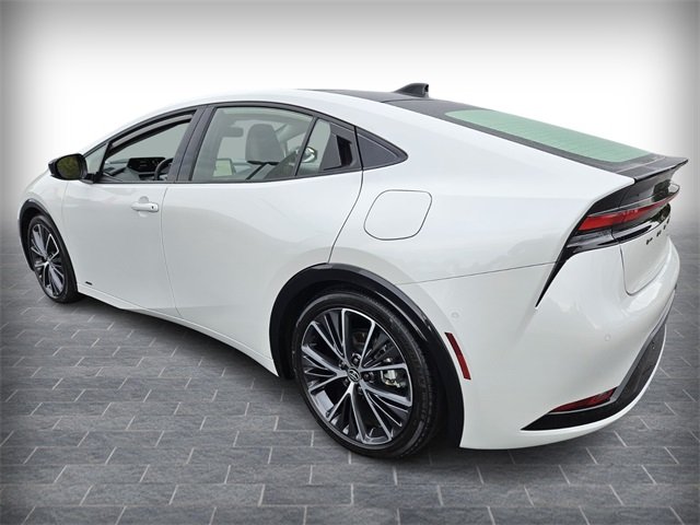 2024 Toyota Prius Limited photo 4