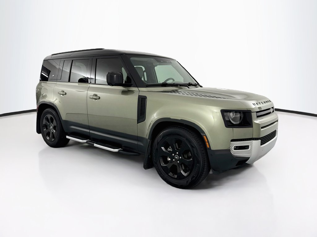 Used 2024 Green Land Rover S image 3