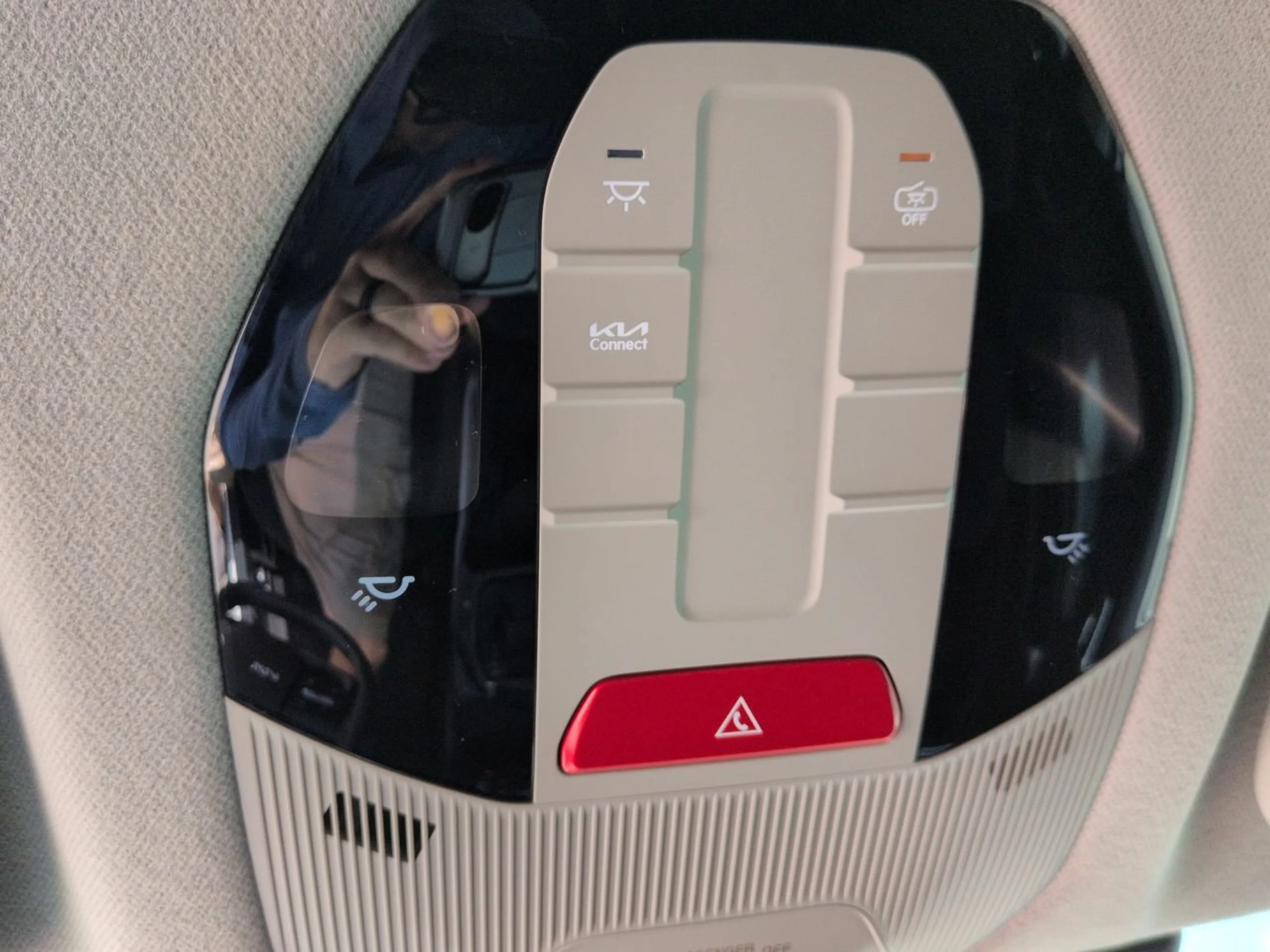 New 2026 Snow White Pearl Kia LXS image 16