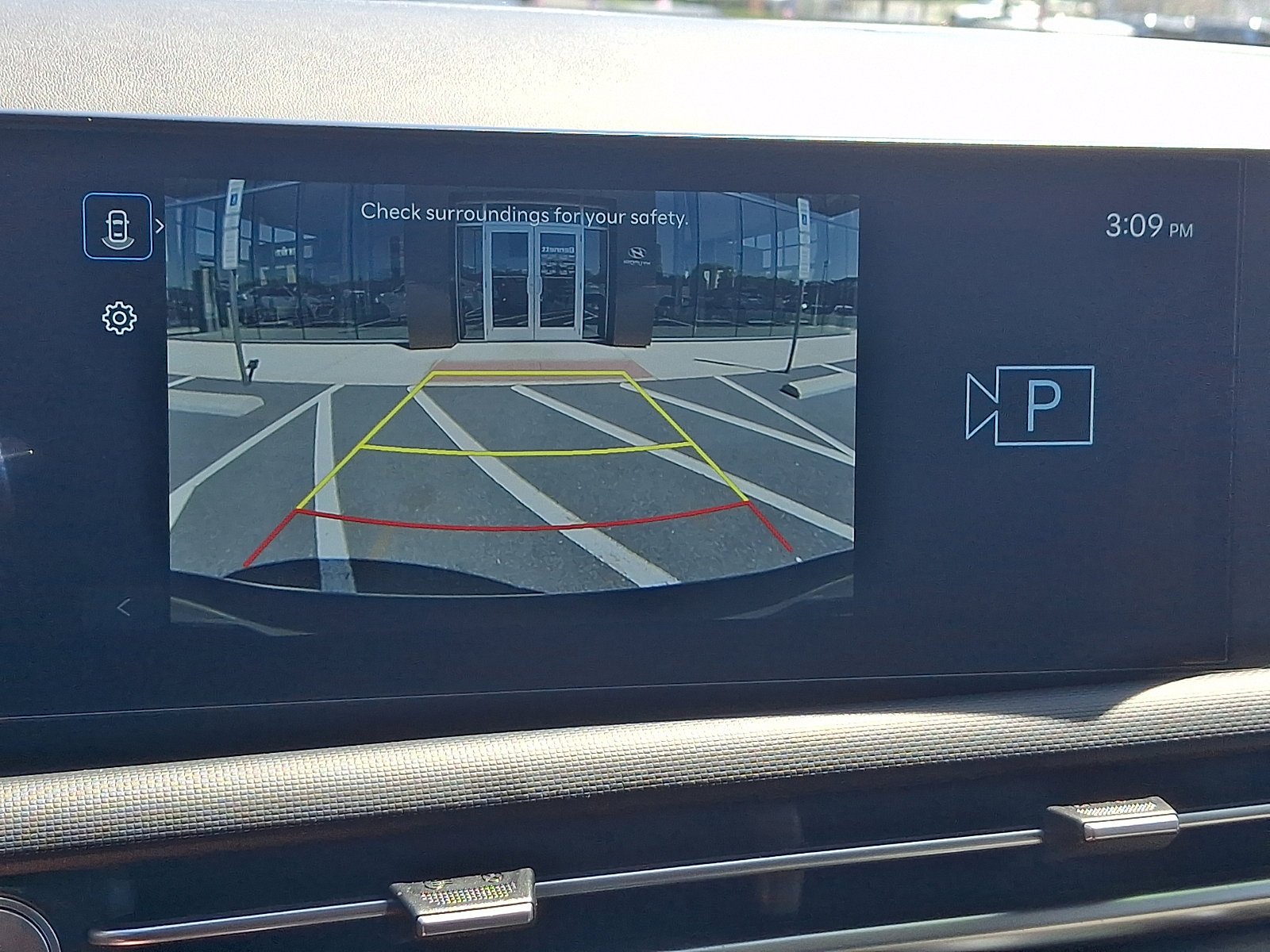 2025 Hyundai Tucson SE - Photo 17