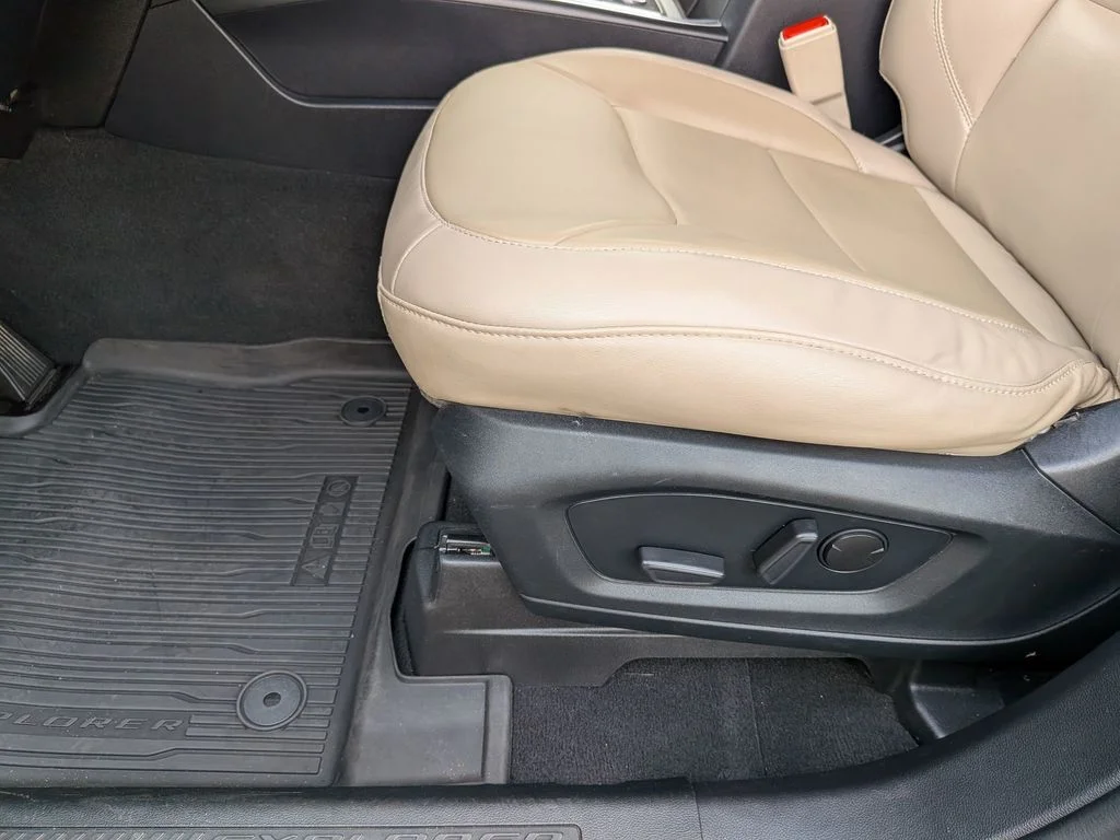 Used 2021 Gray Ford XLT image 14